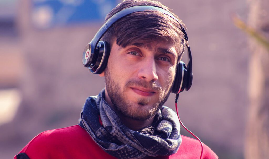 Exclusive! Listen The New Track “Little Scratch”