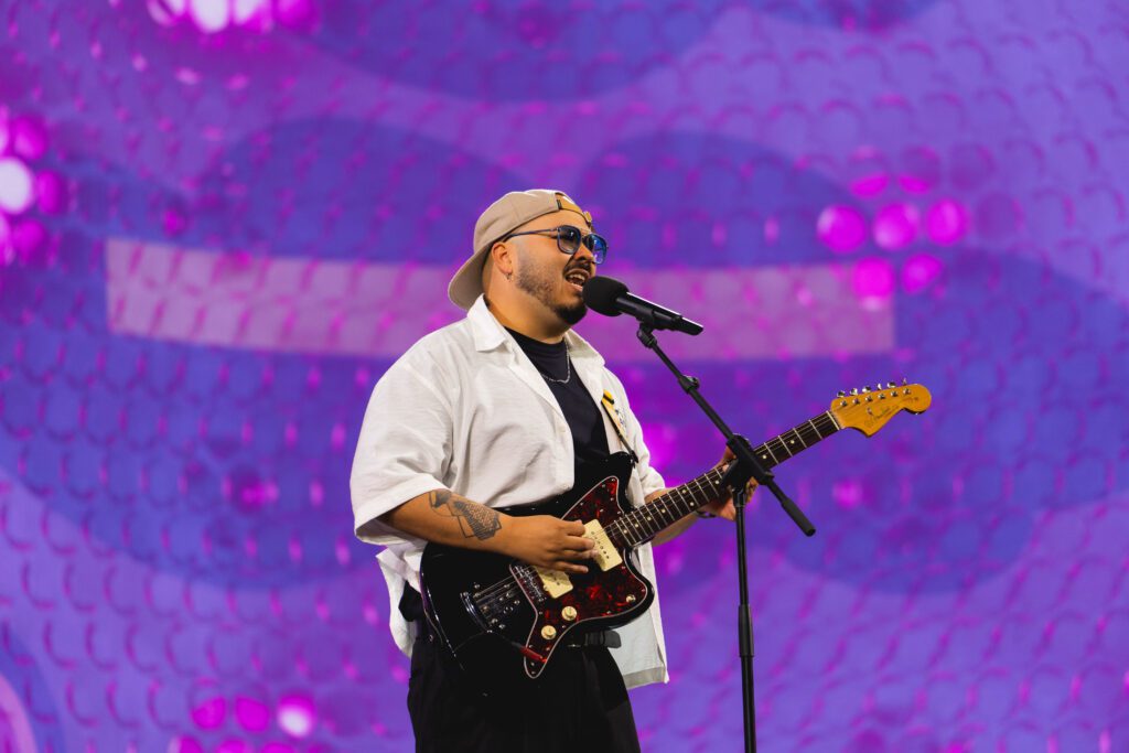 Esteban Düch anuncia invitados para el  show en Gran Arena Monticello