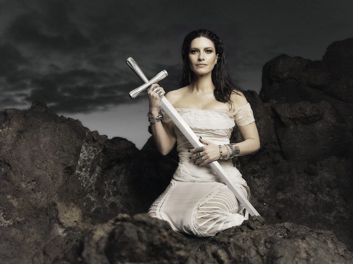 Laura Pausini estrena «Yo Canto 2», álbum homenaje a grandes compositores en español